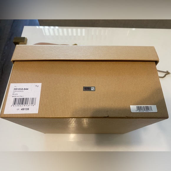 AUTHENTIC Chloe purse 👛 - Picture 13 of 15